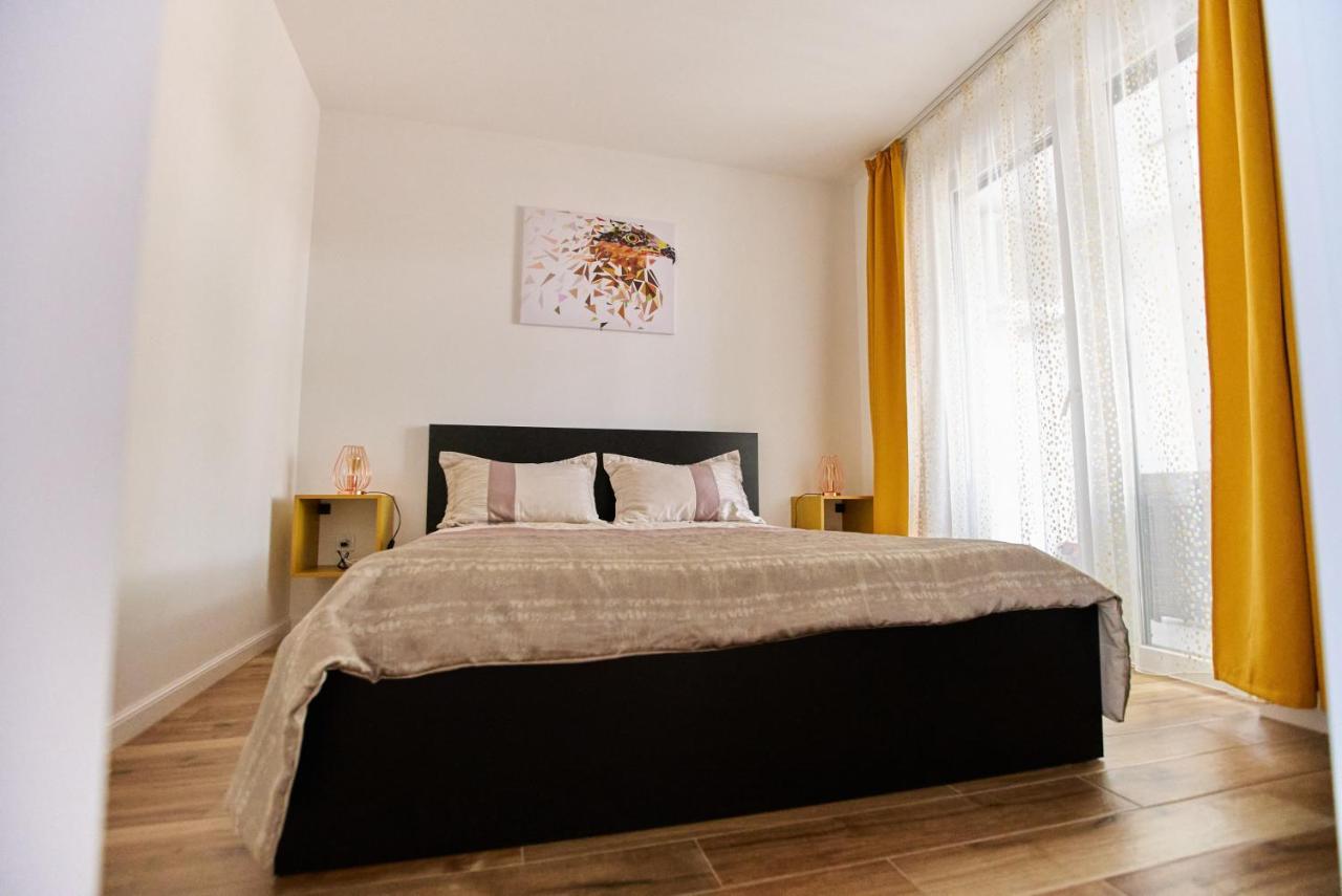 Ferienwohnung Starlight Bronze Szeged- Exclusive Exterior foto