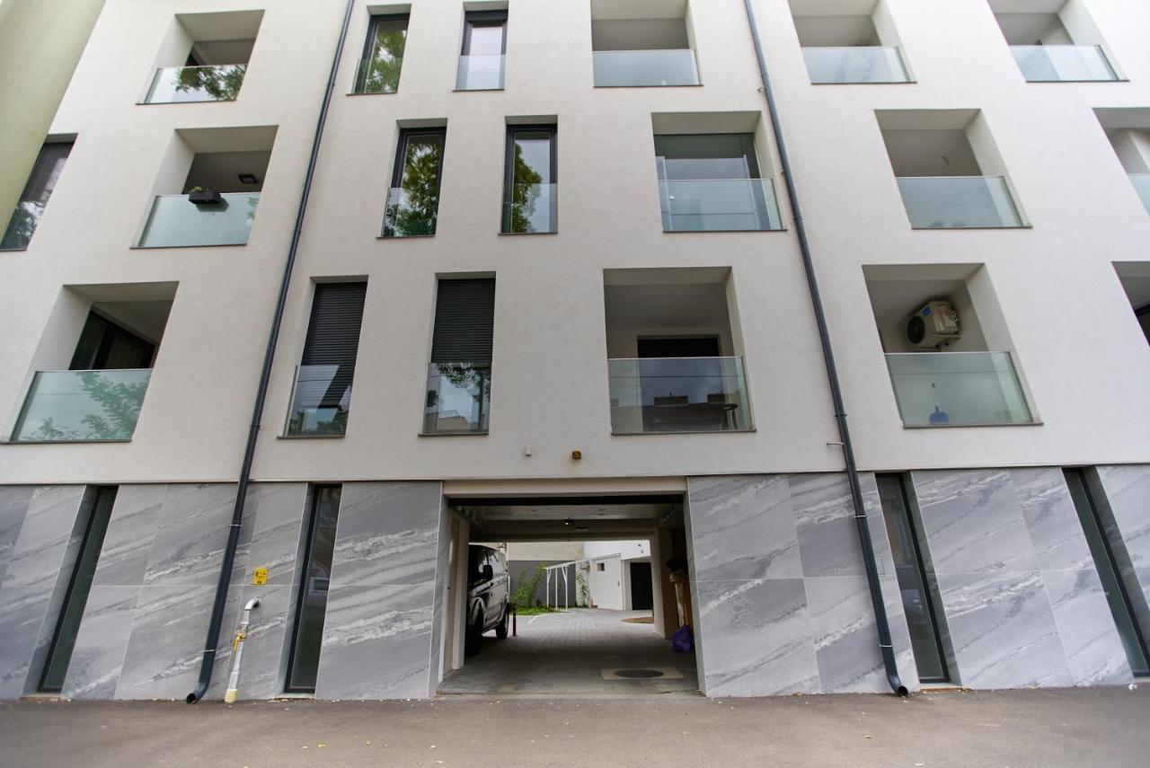 Ferienwohnung Starlight Bronze Szeged- Exclusive Exterior foto